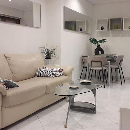 マドリードApartamento Junto Al Santiago Bernabeu Con Piscinaアパートメント エクステリア 写真