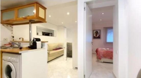 マドリードApartamento Junto Al Santiago Bernabeu Con Piscinaアパートメント エクステリア 写真